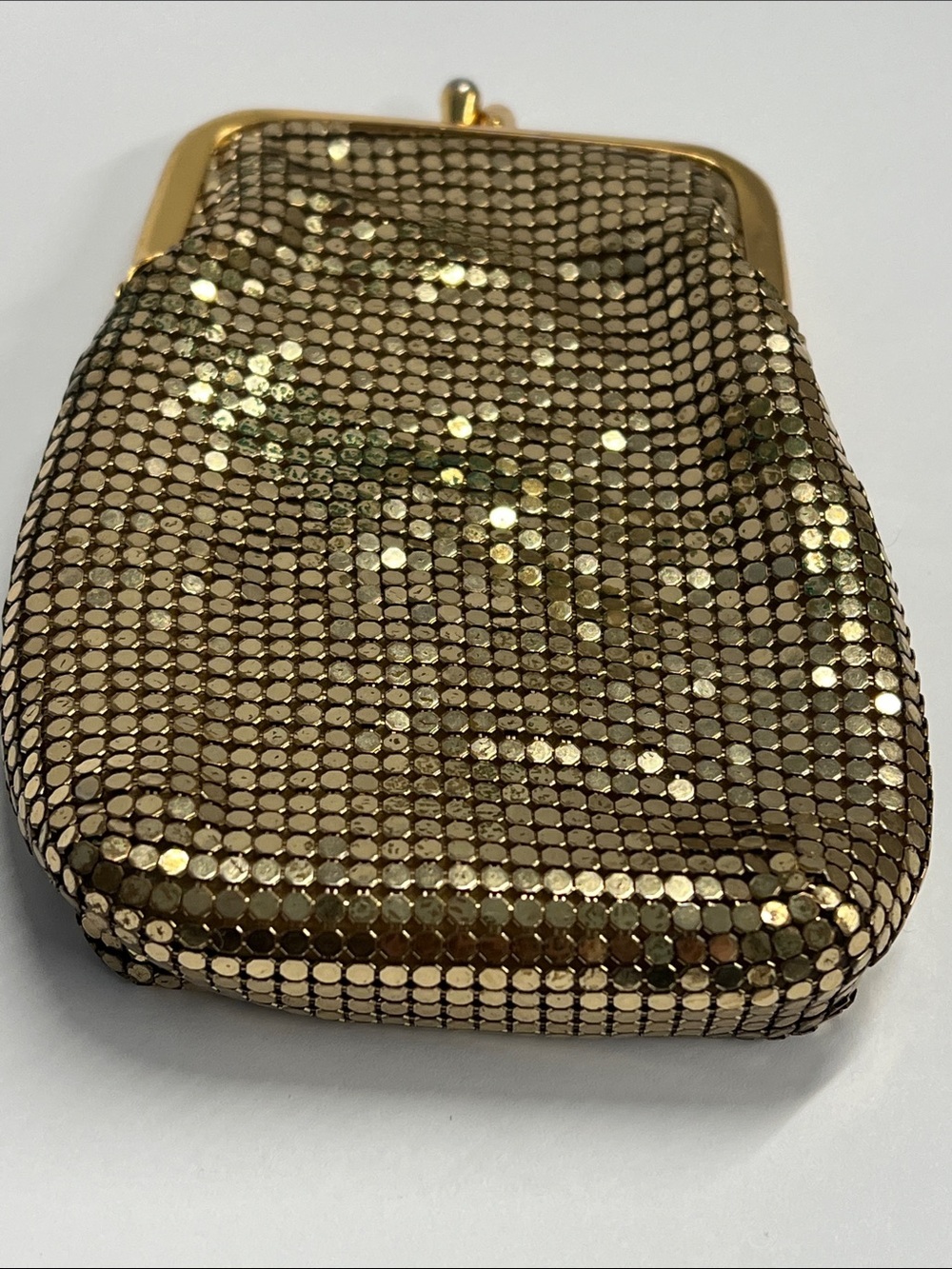 Whiting & Davis Vintage Goldtone Mesh Kisslock 5” Long Pouch